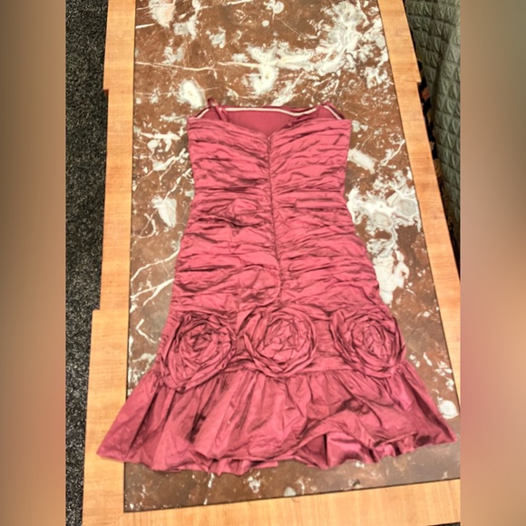 Dress BCBG - Picture 4 of 5